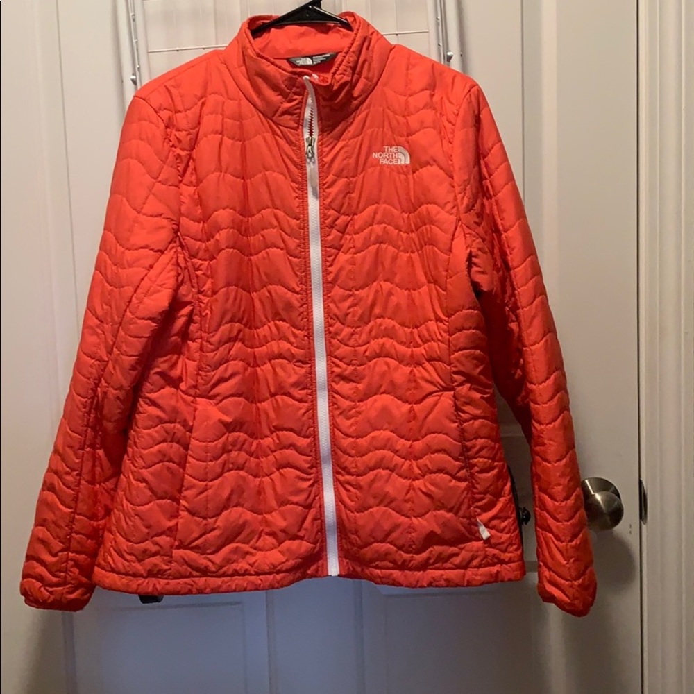 Women’s down North Face jacket XL coral/pink